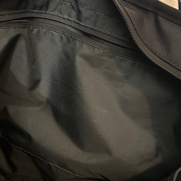 Nike Quilted Black Tote Bag - Picture 5 of 6